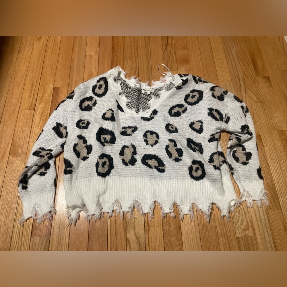 Miracle White Cheetah Print Sweater Size S/M